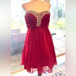 5 - ❤️ Red cocktail dress